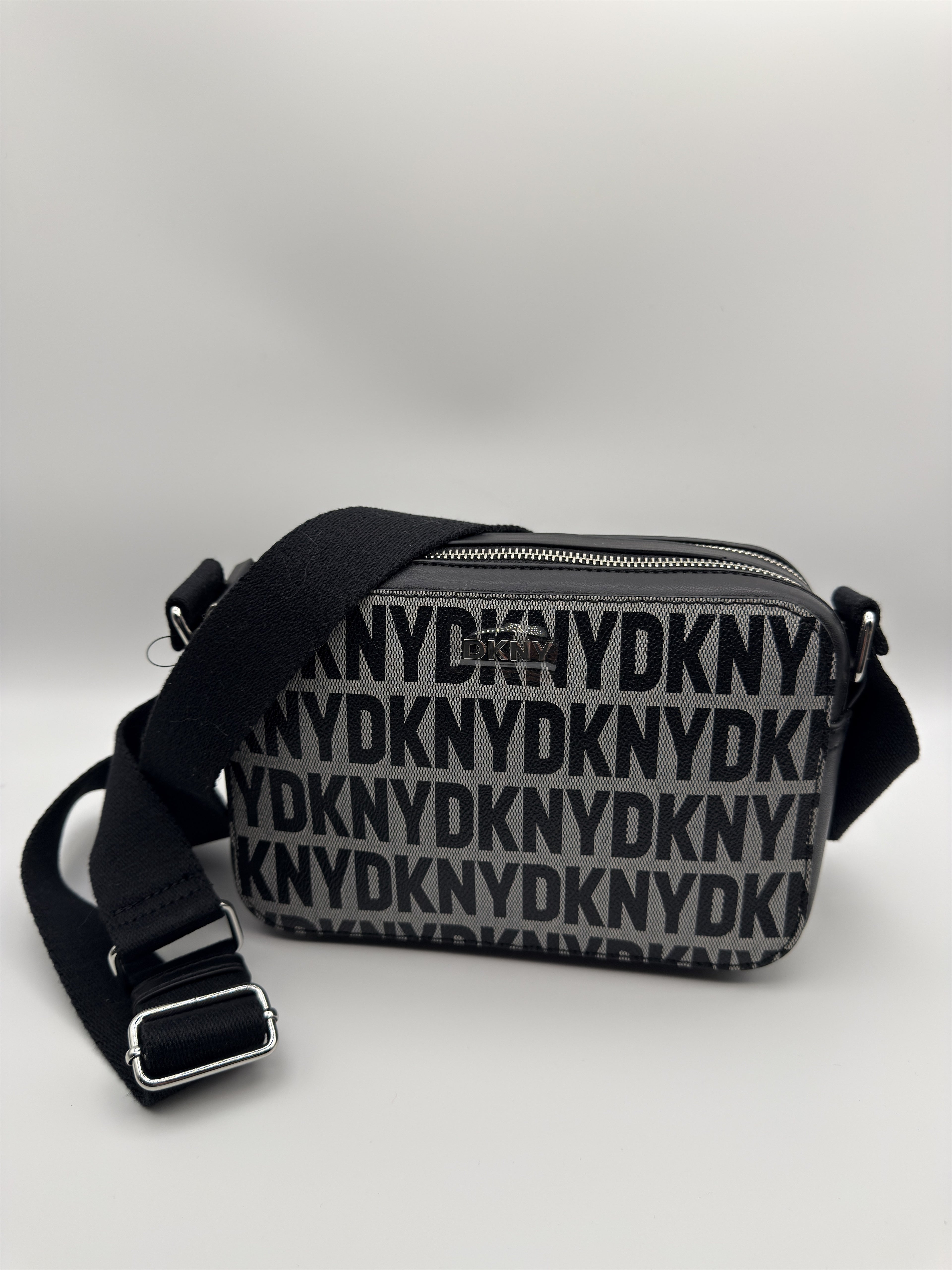 The Everyday Box Crossbody — SC-005