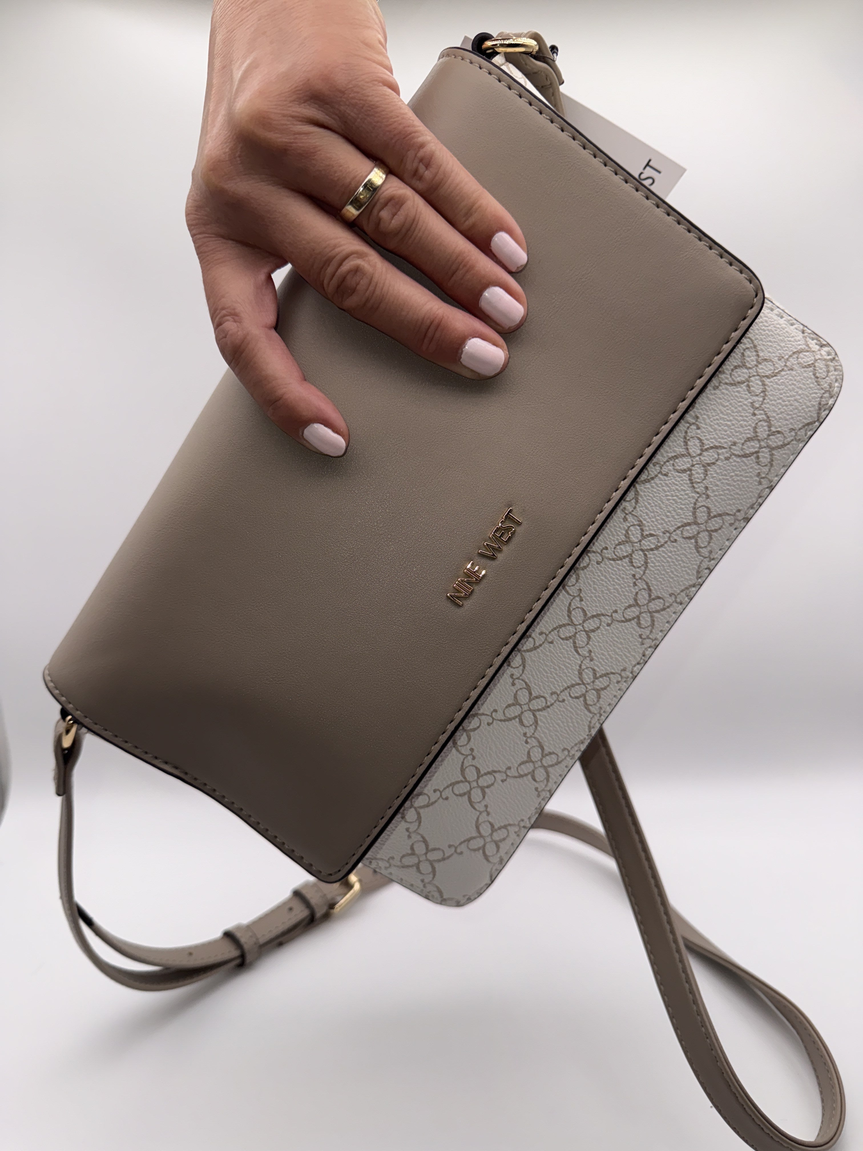 The Café Crossbody — SC-008