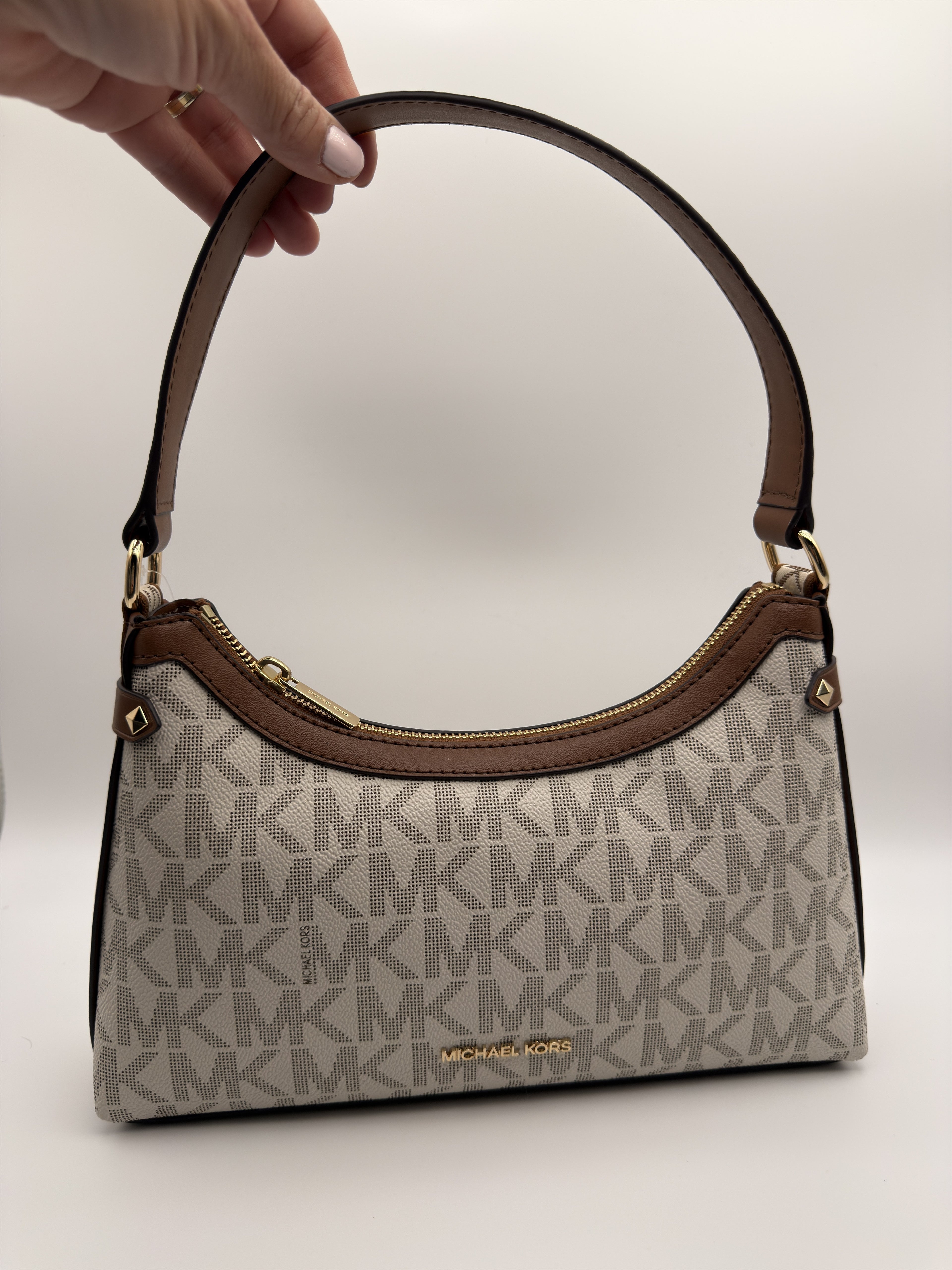 The Vanilla Crescent Shoulder — SC-016