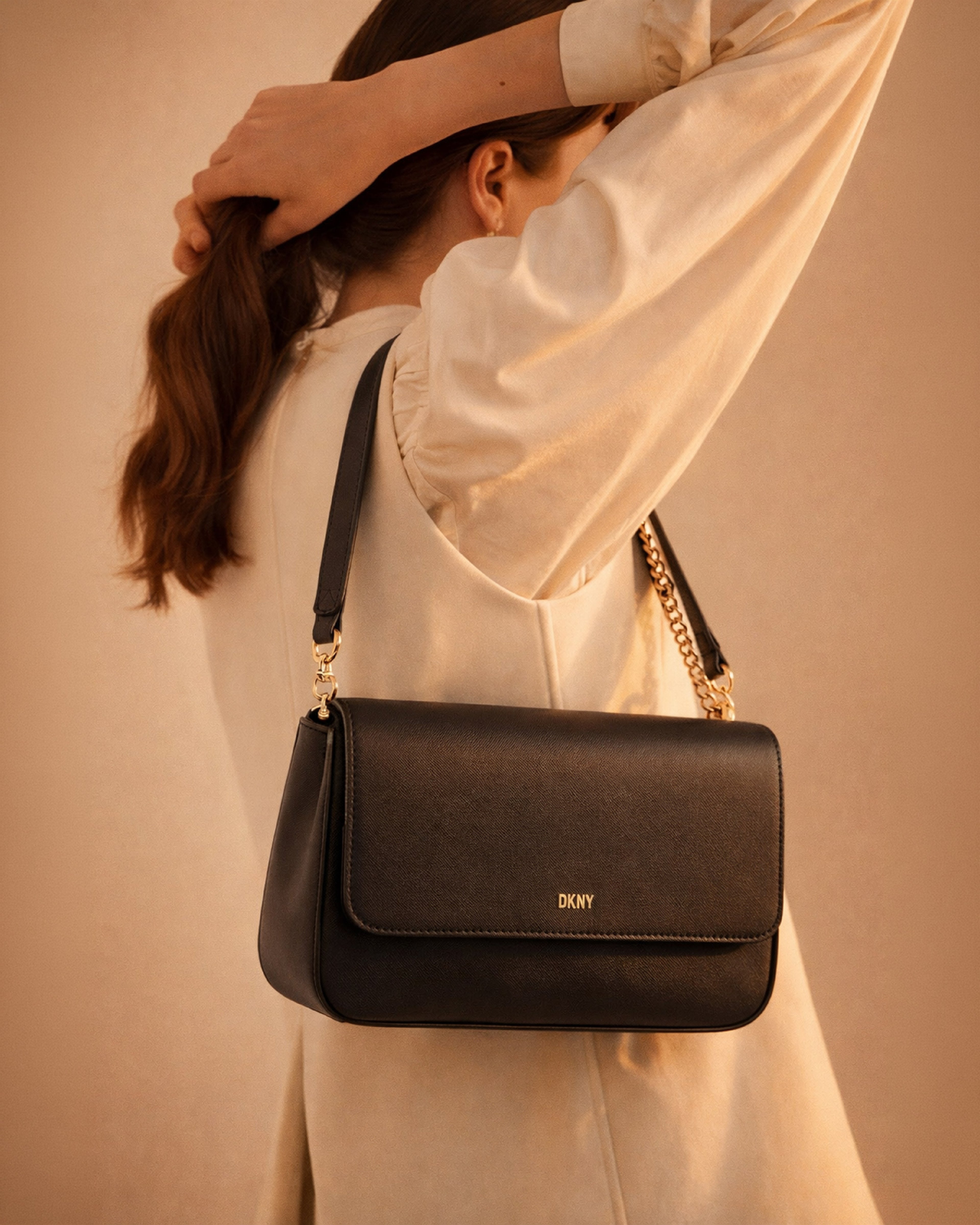 Sola Chic hero — quiet statement piece